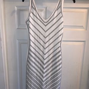 White elegant dress... Un vestido blanco elegante